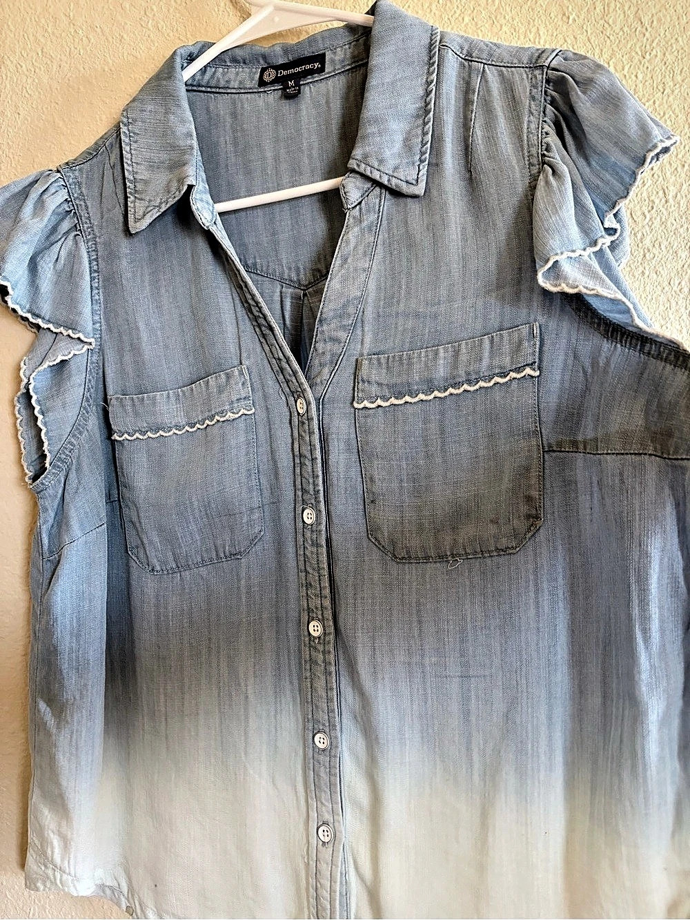 Democracy Ruffled Sleeve Top in Blue & White Size Medium